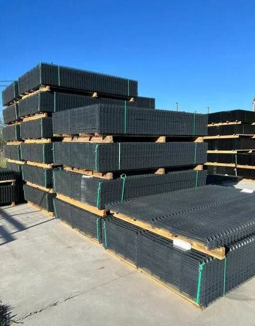 Panele ogrodzeniowe 3D ze słupkiem + obejmy Kompletne Ogrodzenie Panelowe 1,53 RAL PRODUCENT