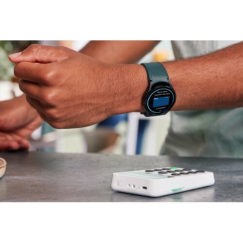Smartwatch-SAMSUNG-Galaxy-Watch-4-lifestyle-2